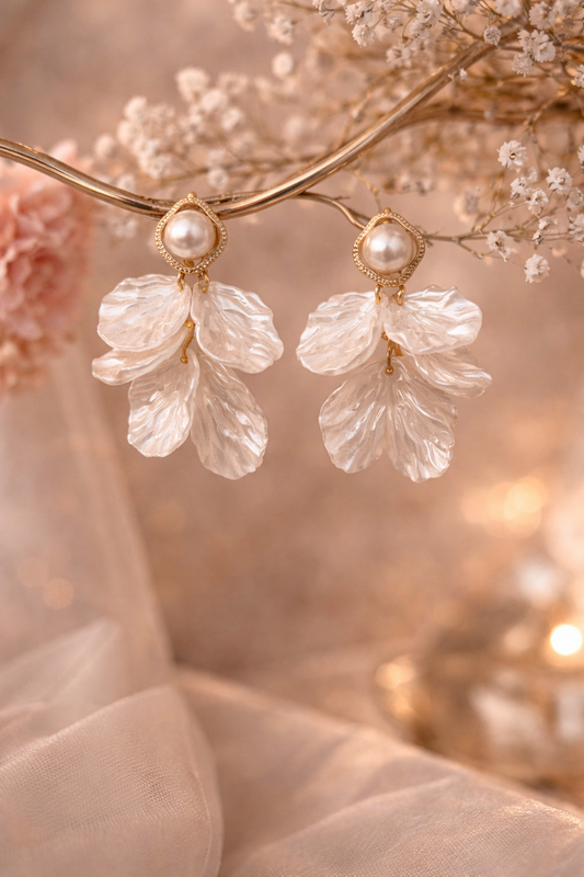 Ivory Leaf Elegance