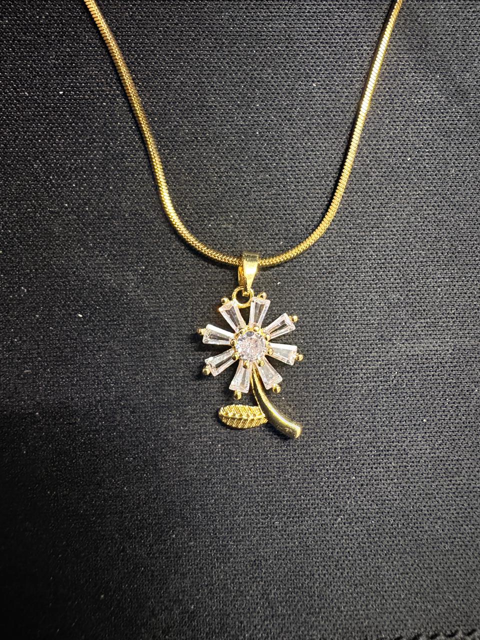 Daisy Lumina Necklace