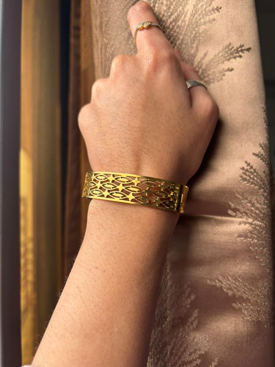 Versailles Gold Cuff